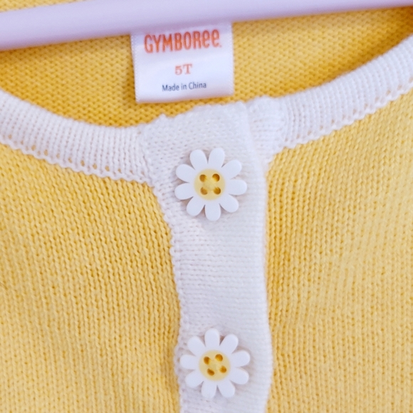 YELLOW daisy 💛 cardigan sweater - Picture 3 of 4